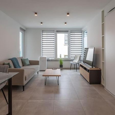 Superbe Appartement Avec Parking Malmedy Buitenkant foto